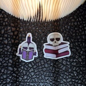 Könyvek és koponyák dekor matricák